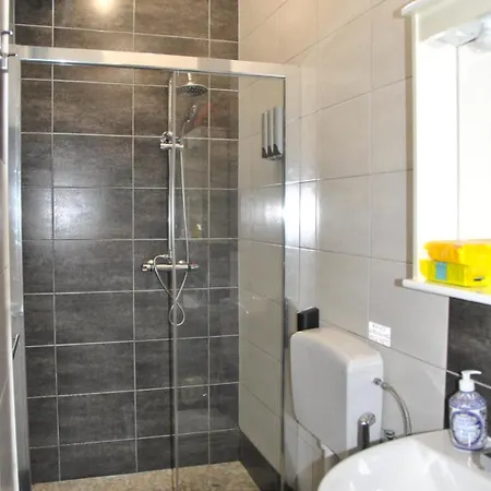 Tatil Evi Casti 42